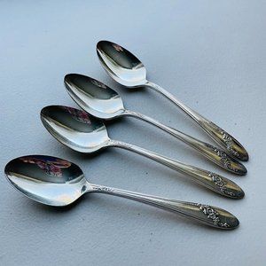 Oneida Tudor Plate Queen Bess II Silverplate 1946 Floral Tea Spoons Set of 4